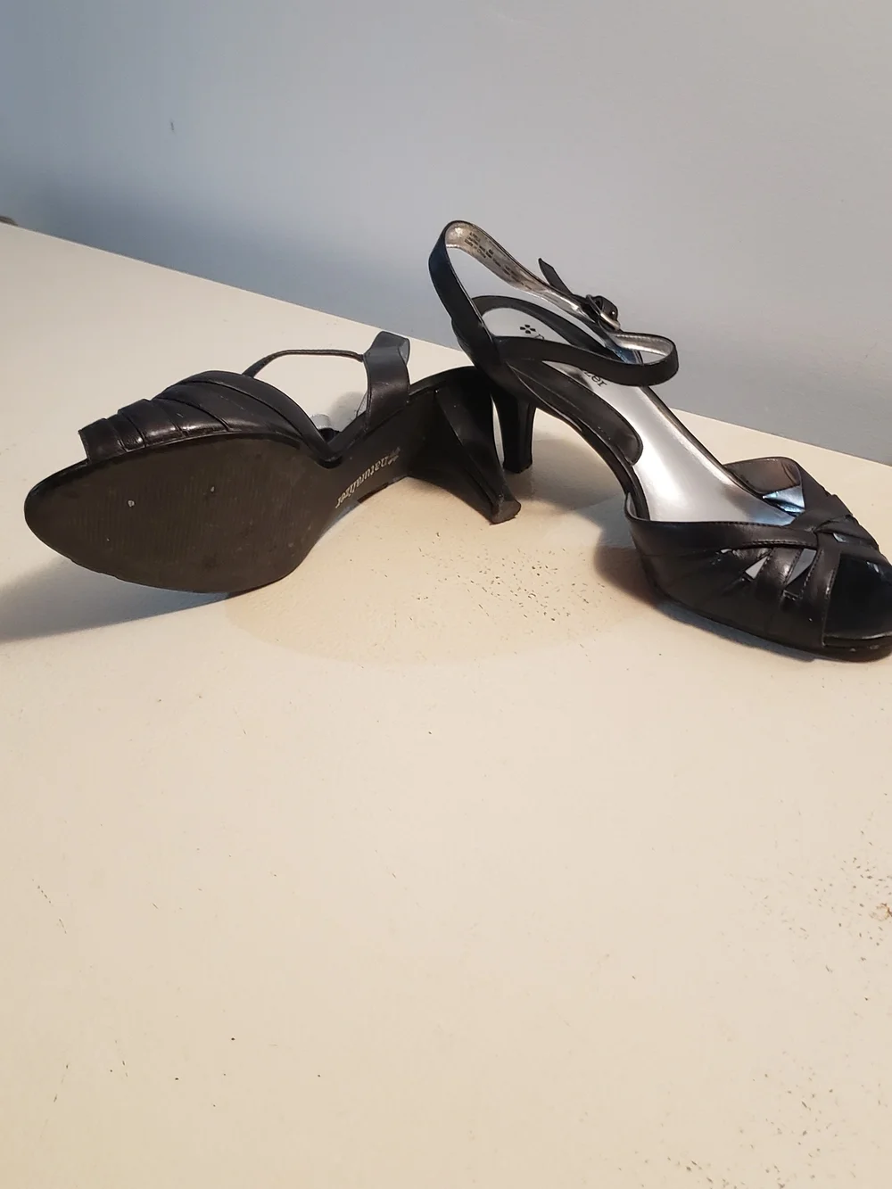 Naturalizer elegant open